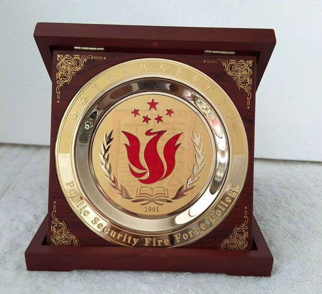 學(xué)校紀(jì)念盤定制.jpg