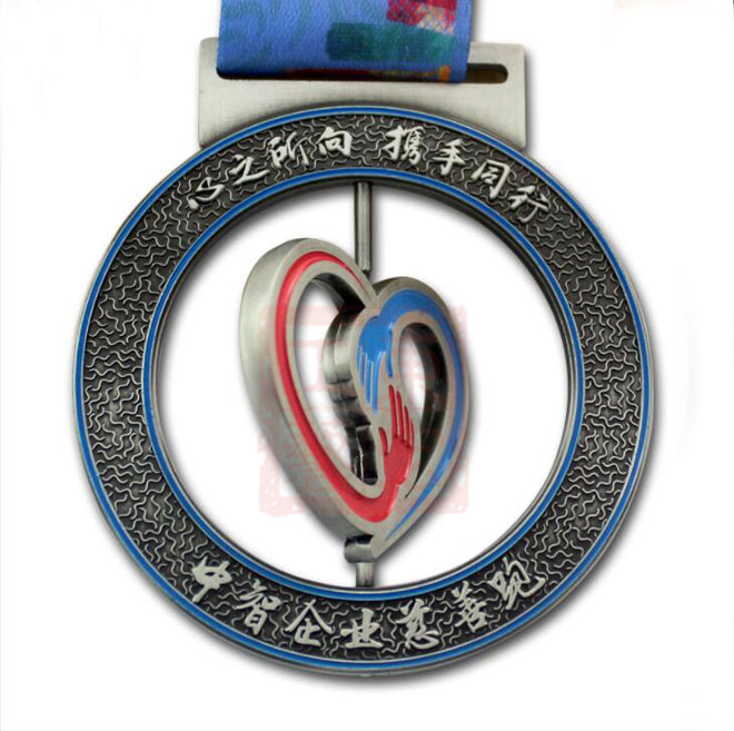 轉(zhuǎn)動式獎牌制作3-3.jpg