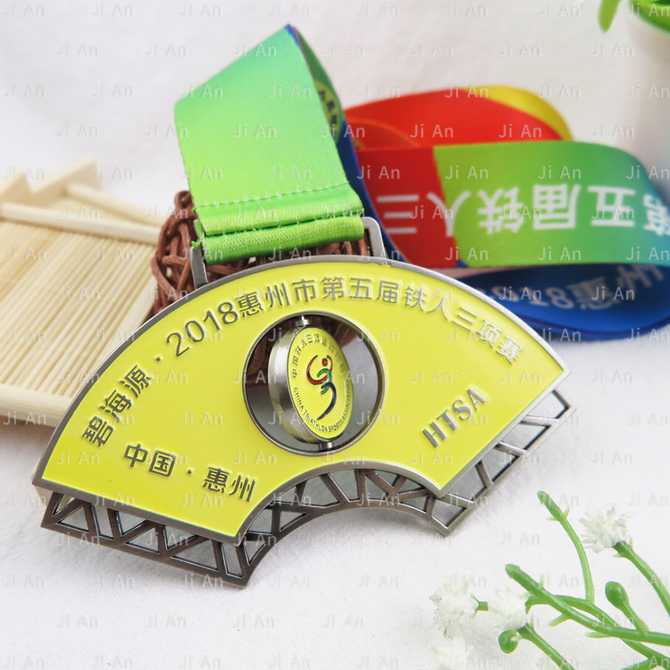 鐵人三項(xiàng)賽獎(jiǎng)牌定做 (1).jpg