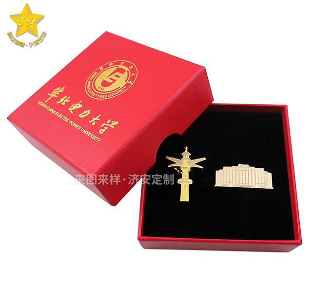 ?；罩谱鲝S家濟安，以工匠精神讓?；展饷㈤W耀