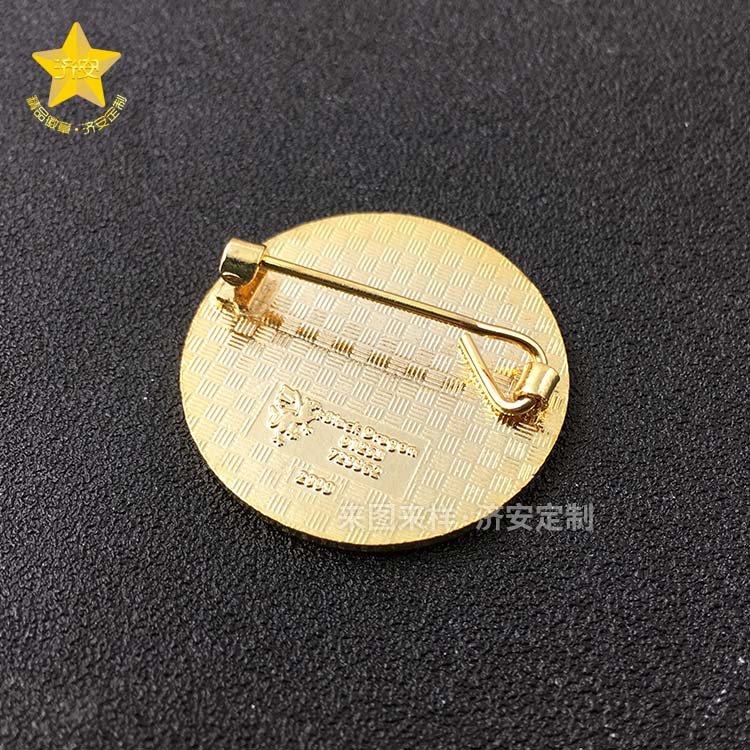 濟(jì)安定做真琺瑯徽章,足球俱樂(lè)部紀(jì)念章制作,景泰藍(lán)徽章定制廠