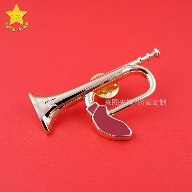 引人注目的沖鋒號角文創(chuàng)徽章,胸針小禮品定制廠家