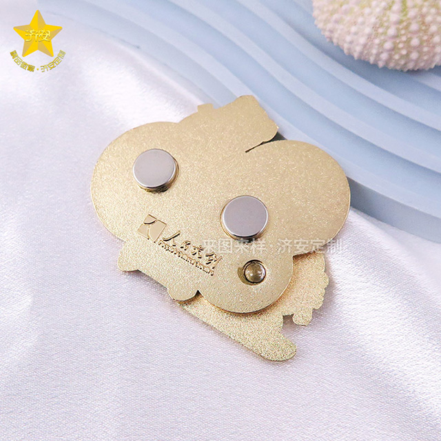 可愛熊貓滾滾旋轉(zhuǎn)冰箱貼旅游景區(qū)文創(chuàng)紀(jì)念品